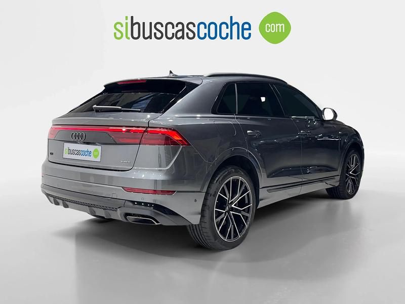 Usado Audi Q8 350 CV (257 kW) 2025 Gris/plata SUV