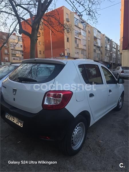 Usado Dacia Sandero Base 75 CV (55 kW) 2016 Blanco Berlina