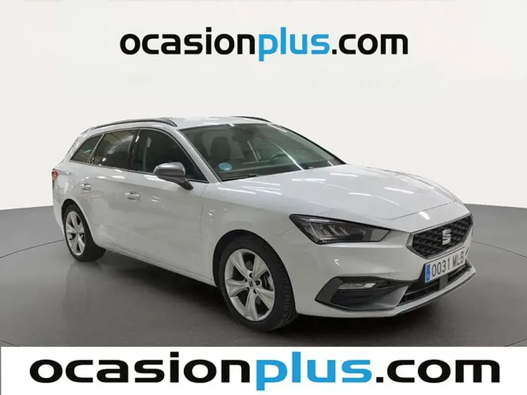Usado Seat Leon ST FR 150 CV (110 kW) 2023 Blanco Familiar