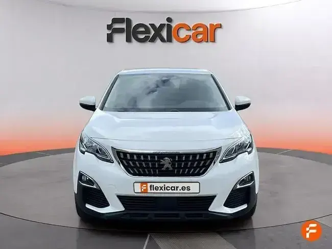 Usado Peugeot 3008 Active 130 CV (95 kW) 2019 Blanco SUV