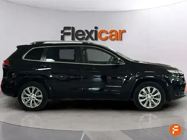 Usado Jeep Cherokee Overland 200 CV (147 kW) 2018 Negro SUV