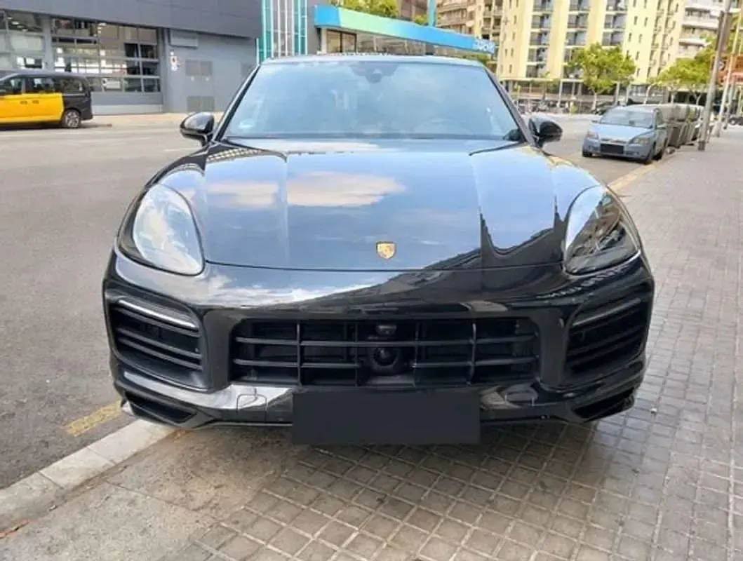Usado Porsche Cayenne 460 CV (338 kW) 2023 Negro SUV