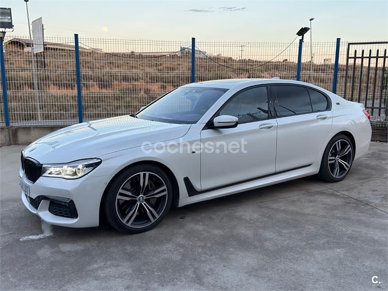 Usado BMW 750 450 CV (330 kW) 2017 Blanco Berlina