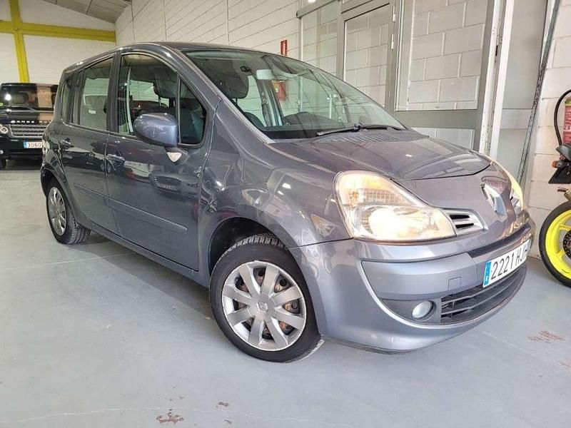 Usado Renault Modus Evolution 101 CV (74 kW) 2012 Gris Monovolumen