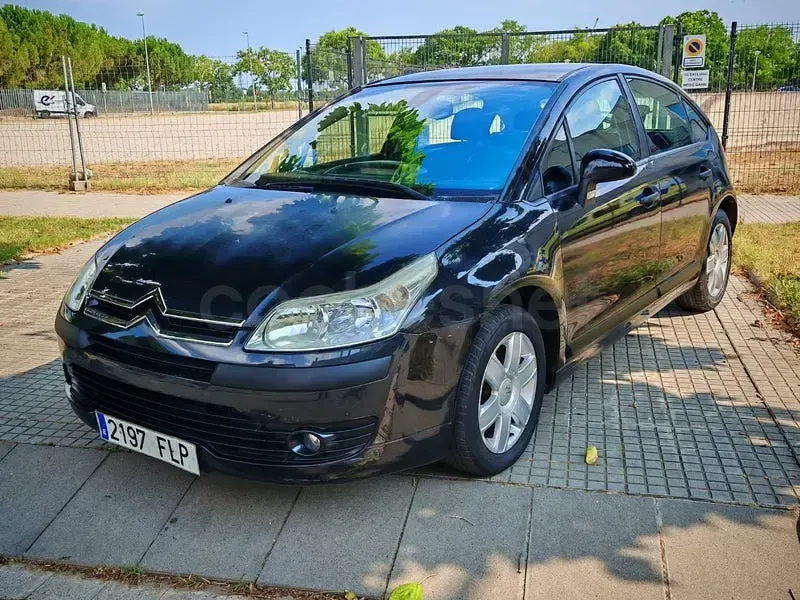 Usado Citroën C4 VTR Sport 110 CV (80 kW) 2007 Negro Berlina