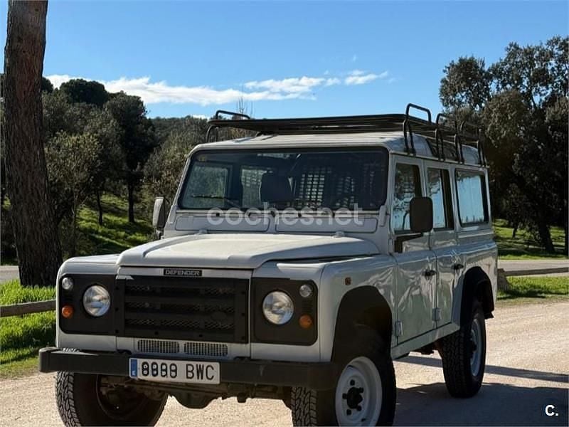 Usado Land Rover Defender 122 HP (89 kW) 2001 Branco Carrinha