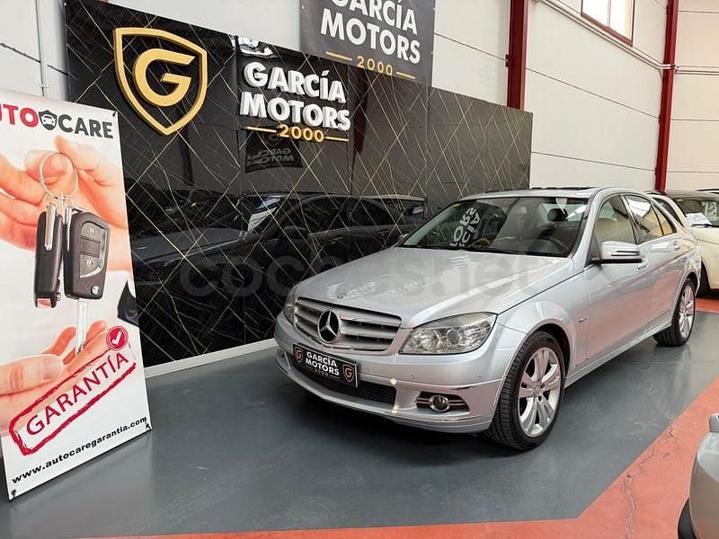 Usado Mercedes C220 Avantgarde 170 CV (125 kW) 2011 Gris / plata Berlina