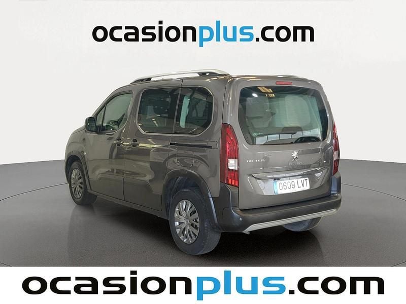 Begagnad Peugeot Rifter Allure 131 HK (96 kW) 2022 Grå Minibuss