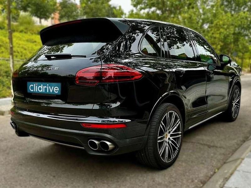 Usado Porsche Cayenne S E-Hybrid 333 CV (244 kW) 2017 Negro SUV
