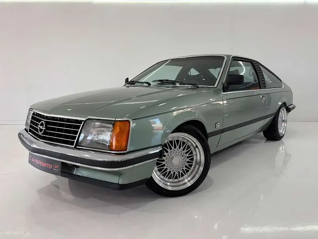 Usado Opel Monza GSe 180 CV (132 kW) 1981 Verde Coupe