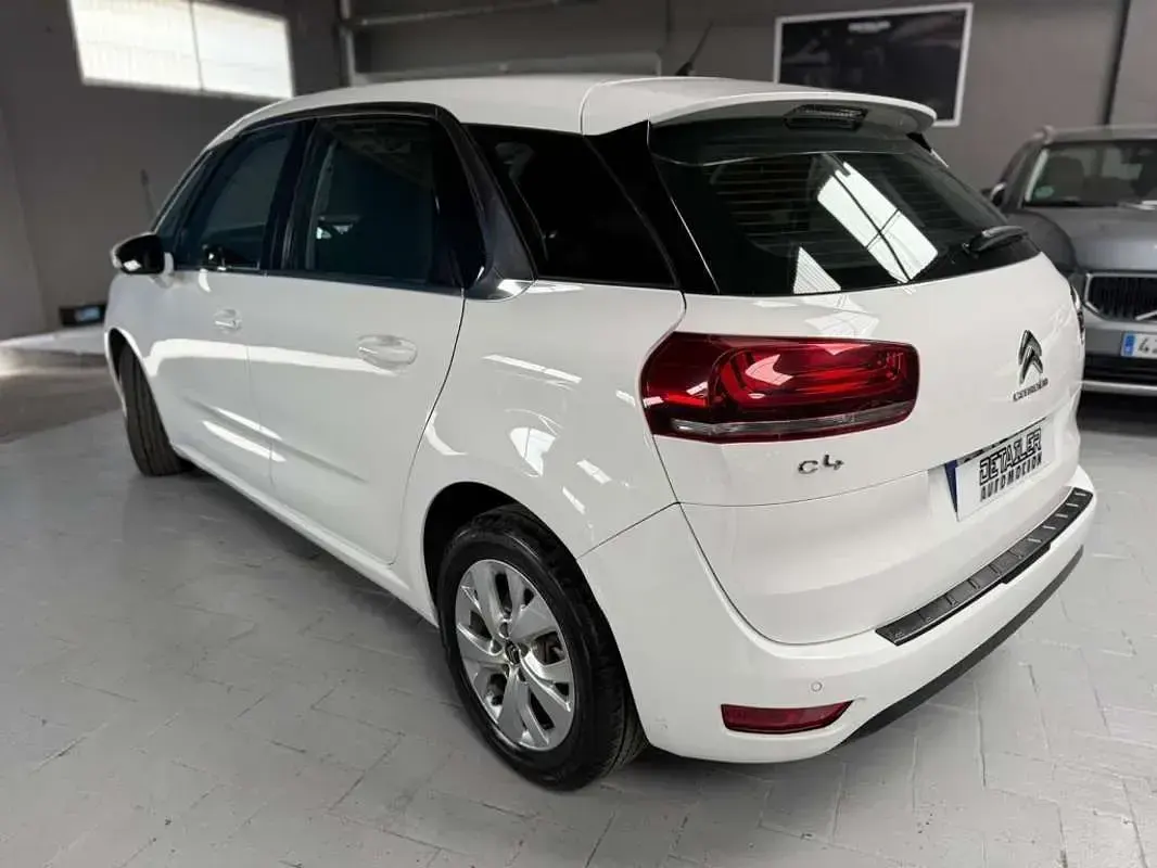 Usado Citroën C4 Picasso First 110 CV (80 kW) 2017 Blanco Monovolumen