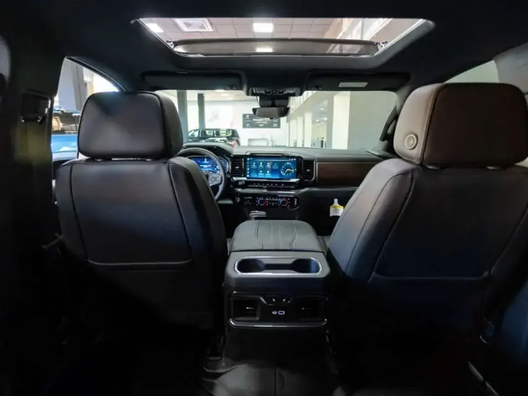 Nuevo Chevrolet Silverado 420 CV (308 kW) 2026 Negro SUV