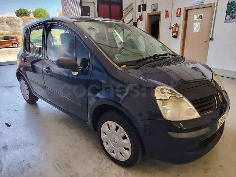 Usado Renault Modus 75 CV (55 kW) 2007 Azul Monovolumen