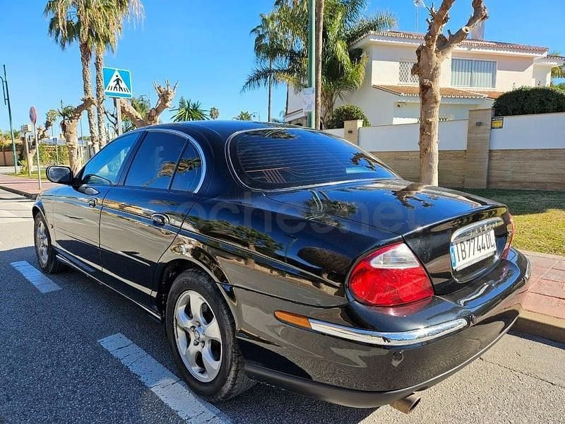 Usado Jaguar S-Type S 281 CV (206 kW) 2000 Verde Berlina