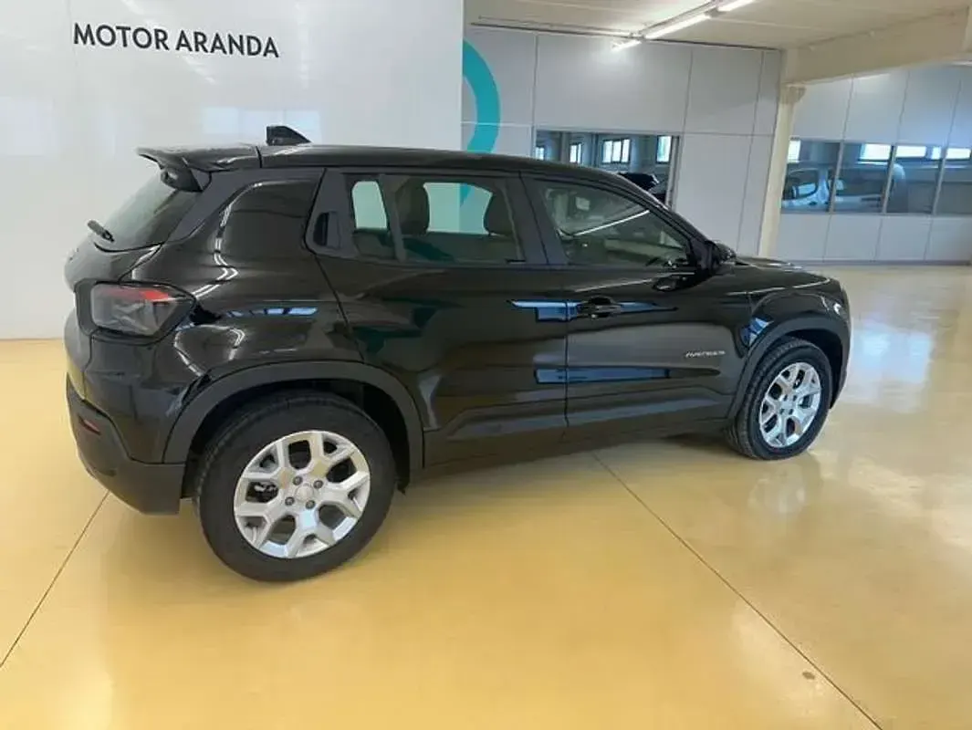 Usado Jeep Avenger Altitude 101 CV (74 kW) 2023 Negro SUV