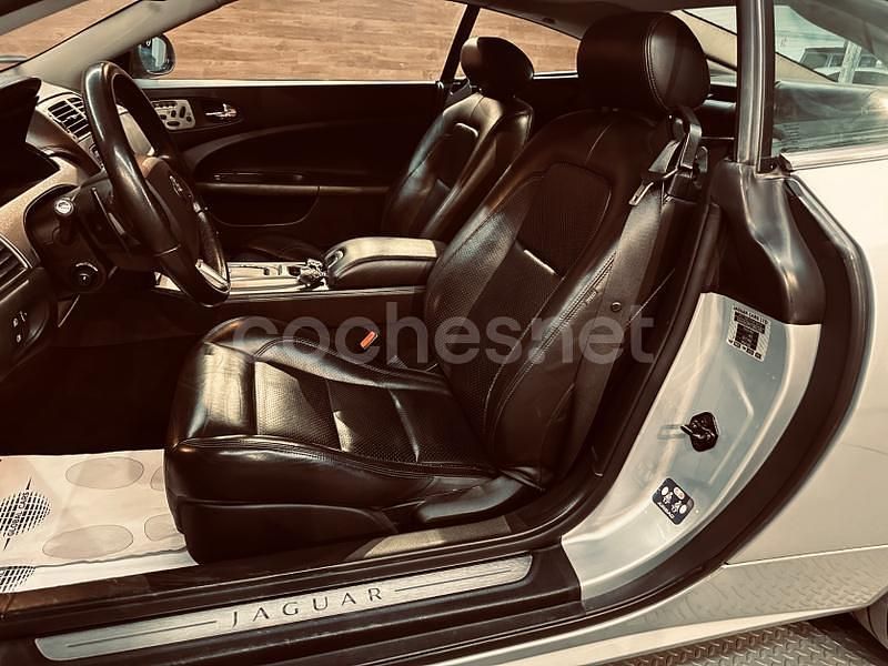 Usado Jaguar XK8 298 CV (219 kW) 2006 Gris / plata Coupe