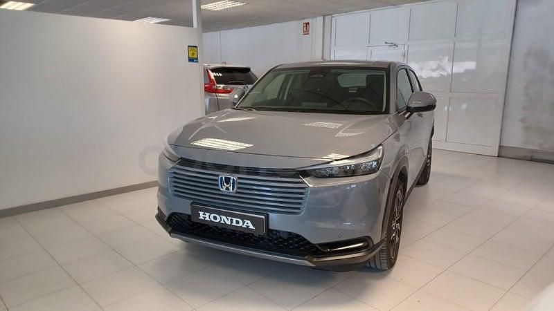 Usado Honda HR-V Elegance 131 CV (96 kW) 2025 Gris / plata SUV