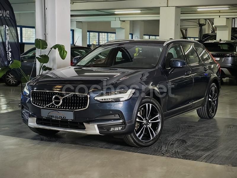 Azul Usado 2017 Volvo V90 CC Pro Familiar | 22.990 € - Imagen 1/4