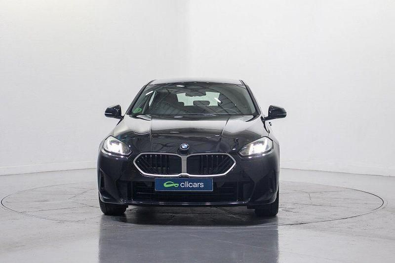 Usado BMW 118 150 CV (110 kW) 2024 Negro Utilitario