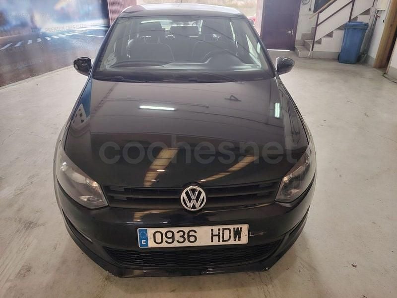 Usado VW Polo Advance 90 CV (66 kW) 2011 Negro Utilitario