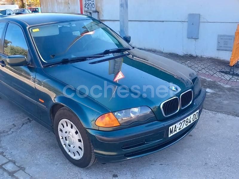 Verde Usado 2000 BMW 320 Familiar | 3900 € (Precio justo) - Imagen 1/4