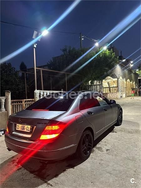 Usado Mercedes C320 Avantgarde 224 CV (164 kW) 2007 Gris / plata Berlina