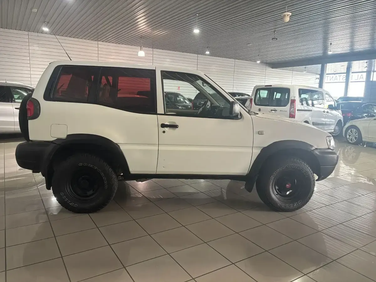 Usado Nissan Terrano 125 CV (91 kW) 2003 Blanco SUV
