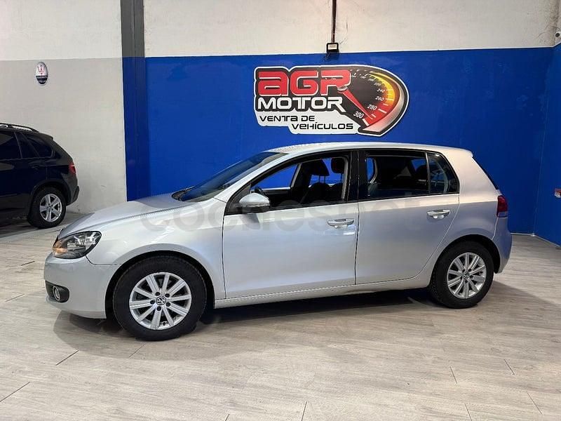 Usado VW Golf VI Advance 105 CV (77 kW) 2009 Gris / plata Utilitario