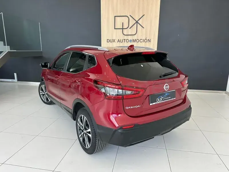 Usado Nissan Qashqai N-Connecta 160 CV (117 kW) 2020 Granate SUV