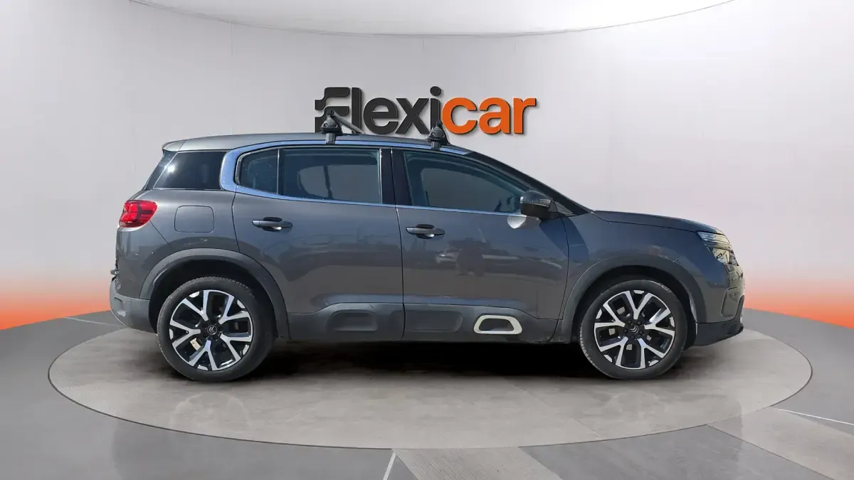 Käytetty Citroën C5 Aircross Shine 131 HP (96 kW) 2019 Valkoinen Katumaasturi