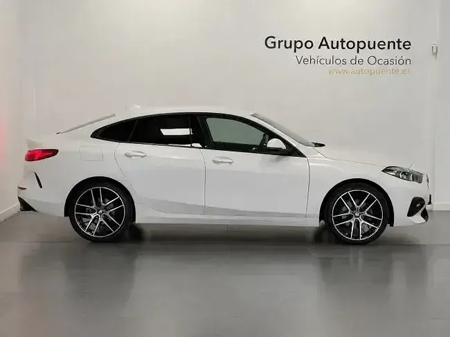 Usado BMW 218 Gran Coupé Comfort Edition 150 CV (110 kW) 2021 Blanco Coupe