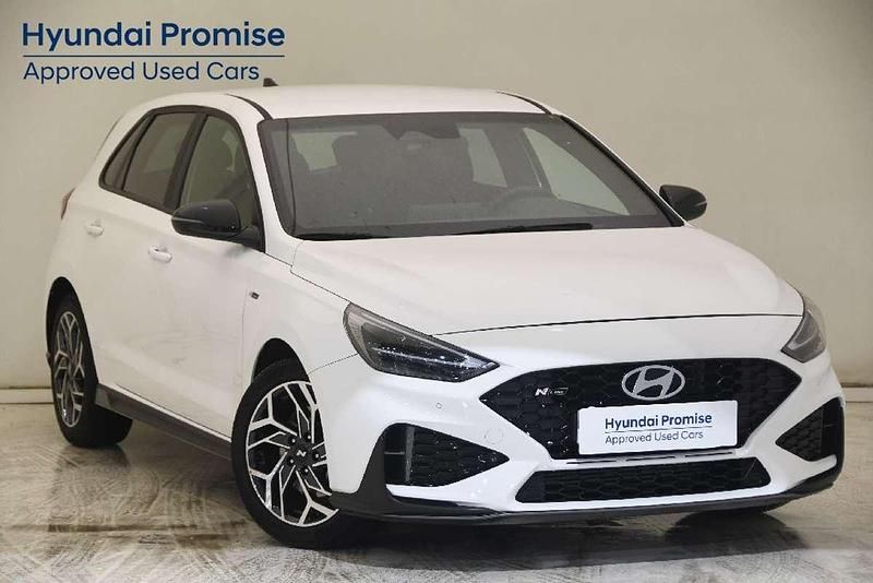 Usado Hyundai i30 N Line 101 CV (74 kW) 2025 Blanco Berlina