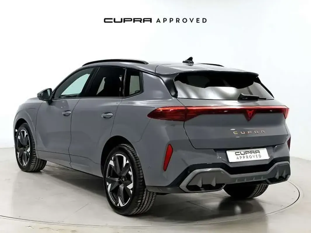 Usado Cupra Terramar VZ2 272 CV (200 kW) 2025 Gris SUV