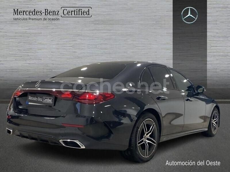Usado Mercedes E220 197 CV (144 kW) 2025 Gris / plata Berlina