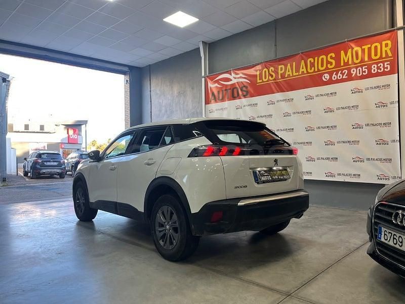 Usado Peugeot 2008 Active 130 CV (95 kW) 2023 Blanco SUV
