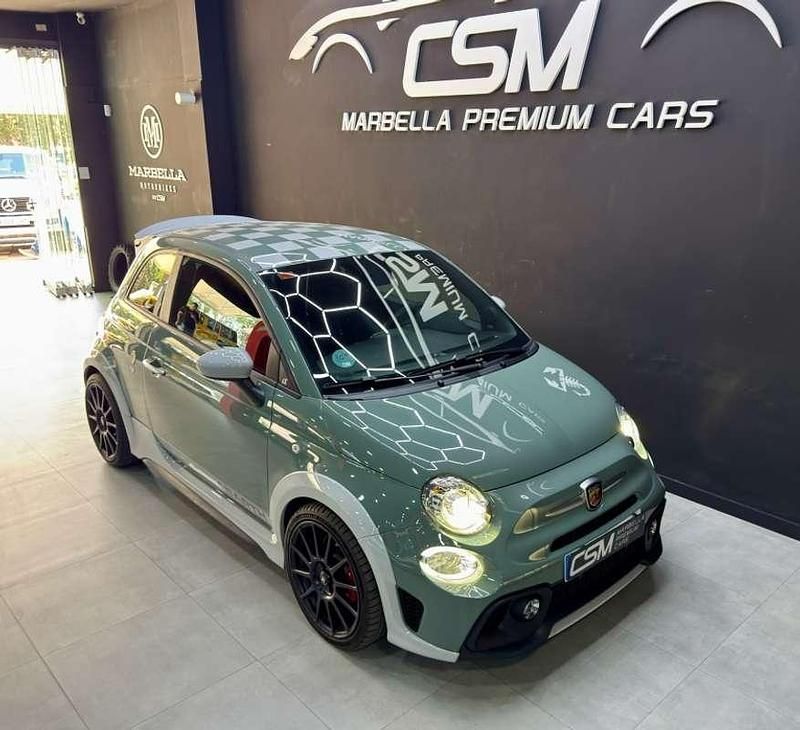Usado Abarth 695 70th Anniversary 180 CV (132 kW) 2021 Verde Utilitario