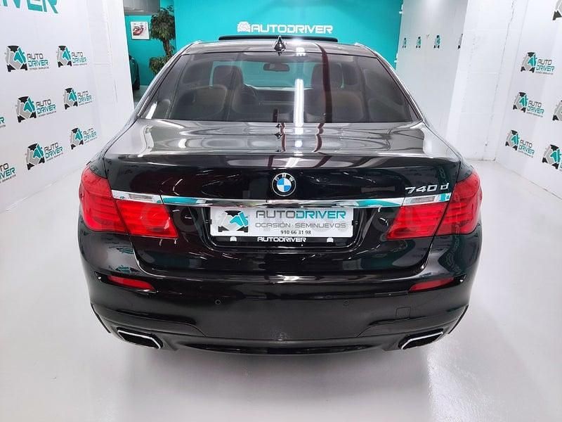 Usado BMW 740 M Sport 306 CV (225 kW) 2012 Negro Berlina