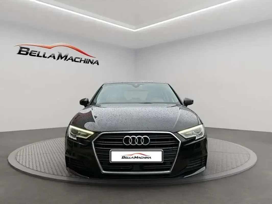 Usado Audi A3 Sportback 150 CV (110 kW) 2020 Negro Utilitario