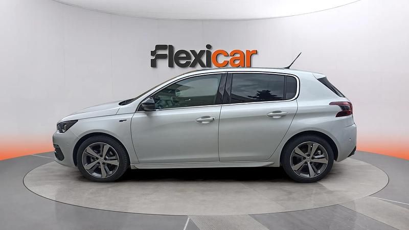 Käytetty Peugeot 308 GT 131 HP (96 kW) 2021 Valkoinen Sedan