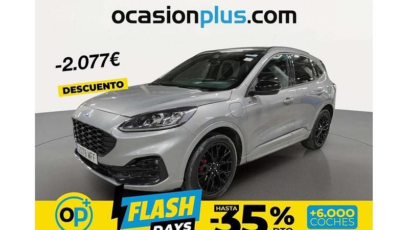 Usado Ford Kuga ST-Line 224 CV (164 kW) 2023 Plateado SUV