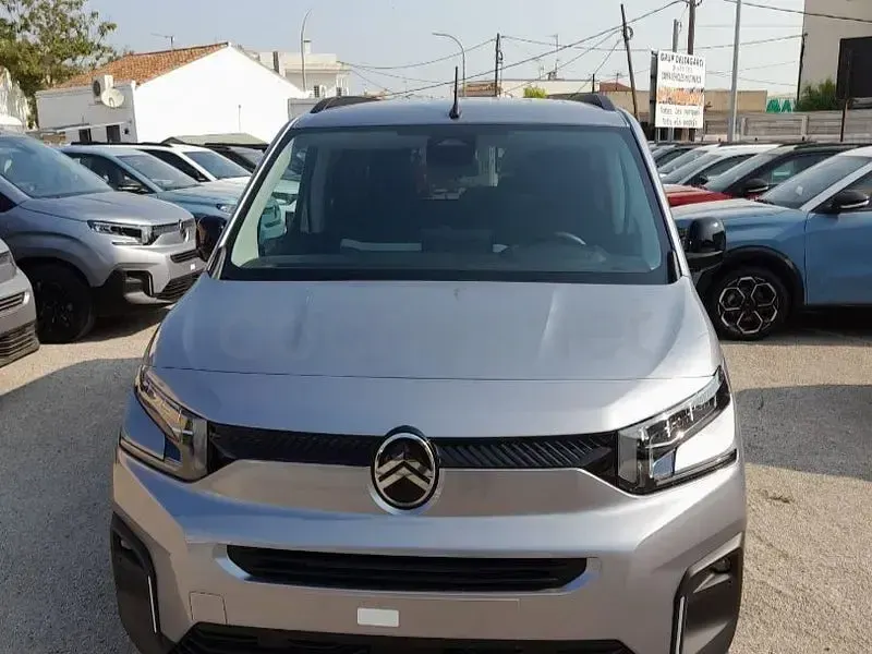 Nuevo Citroën Berlingo 130 CV (95 kW) 2026 Gris / plata Monovolumen