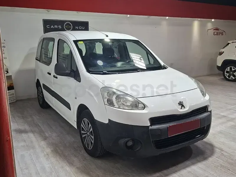 Usado Peugeot Partner Tepee Active 92 CV (67 kW) 2011 Blanco Monovolumen
