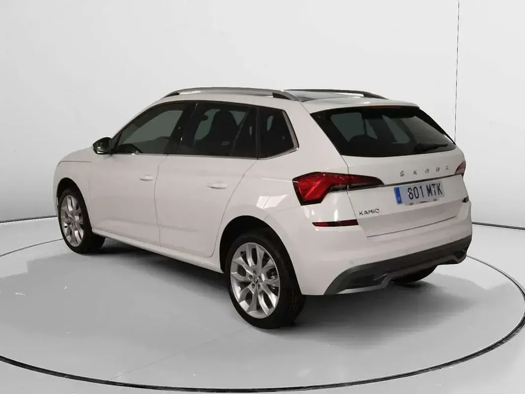 Usado Skoda Kamiq Sport 150 CV (110 kW) 2024 Blanco SUV