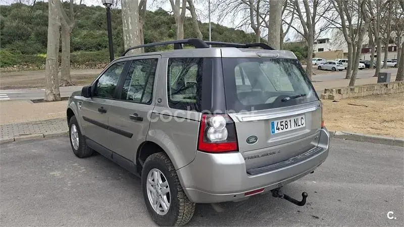 Usado Land Rover Freelander 2 S 150 CV (110 kW) 2012 Gris / plata SUV