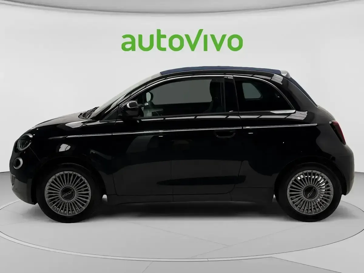 Usado Fiat 500e La Prima 86 kW (118 CV) 2025 Negro Descapotable