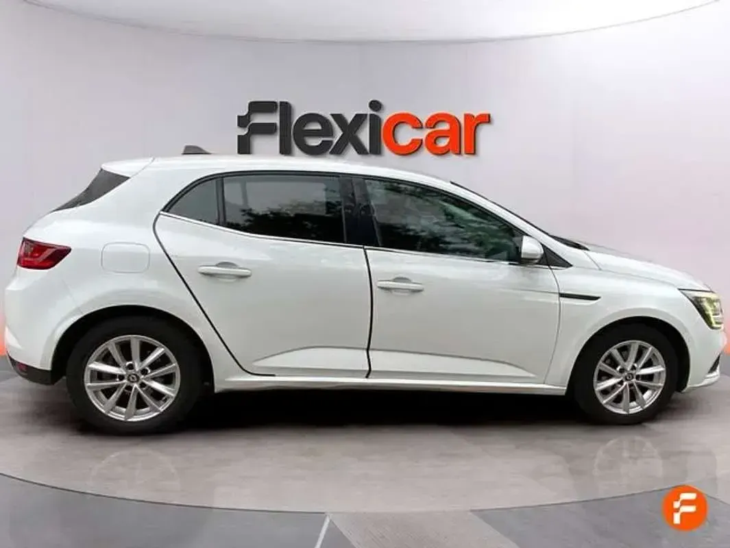Usado Renault Mégane Intens 101 CV (74 kW) 2017 Blanco Utilitario