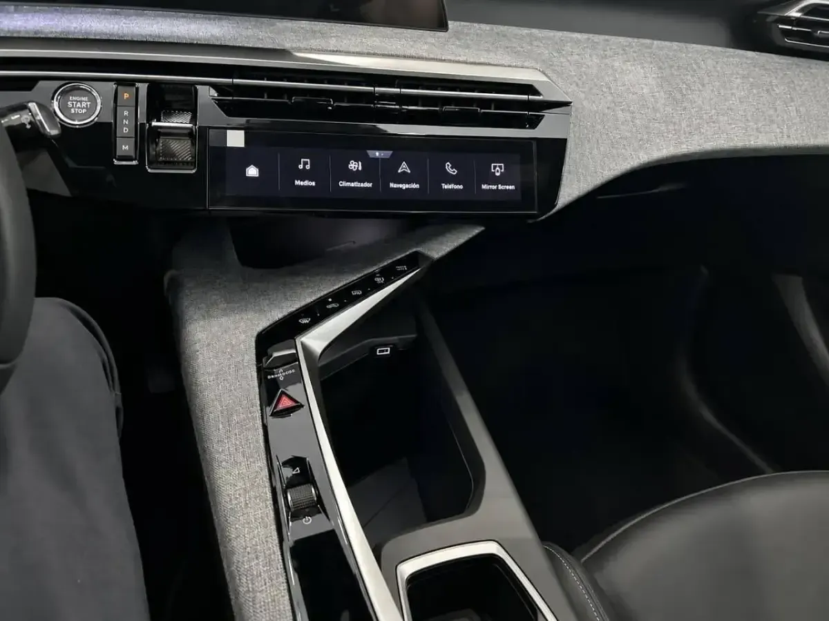 Nuevo Peugeot 3008 Allure 145 CV (106 kW) 2026 Blanco SUV