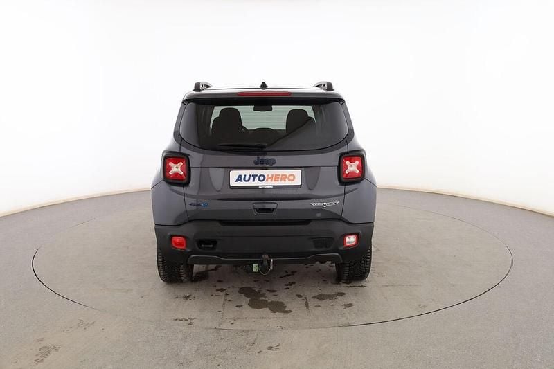 Usado Jeep Renegade Trailhawk 241 CV (177 kW) 2022 Gris SUV