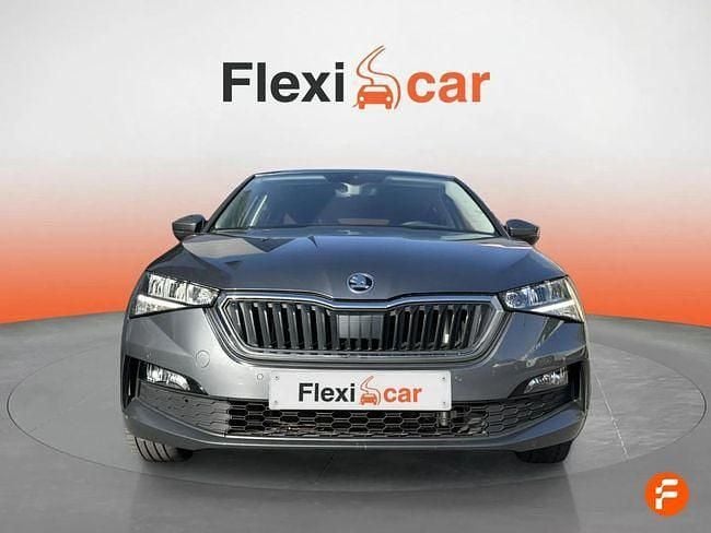 Usado Skoda Scala Ambition 150 CV (110 kW) 2022 Gris Utilitario