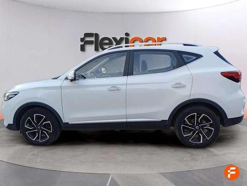 Usado MG ZS Luxury 111 CV (81 kW) 2023 Blanco SUV